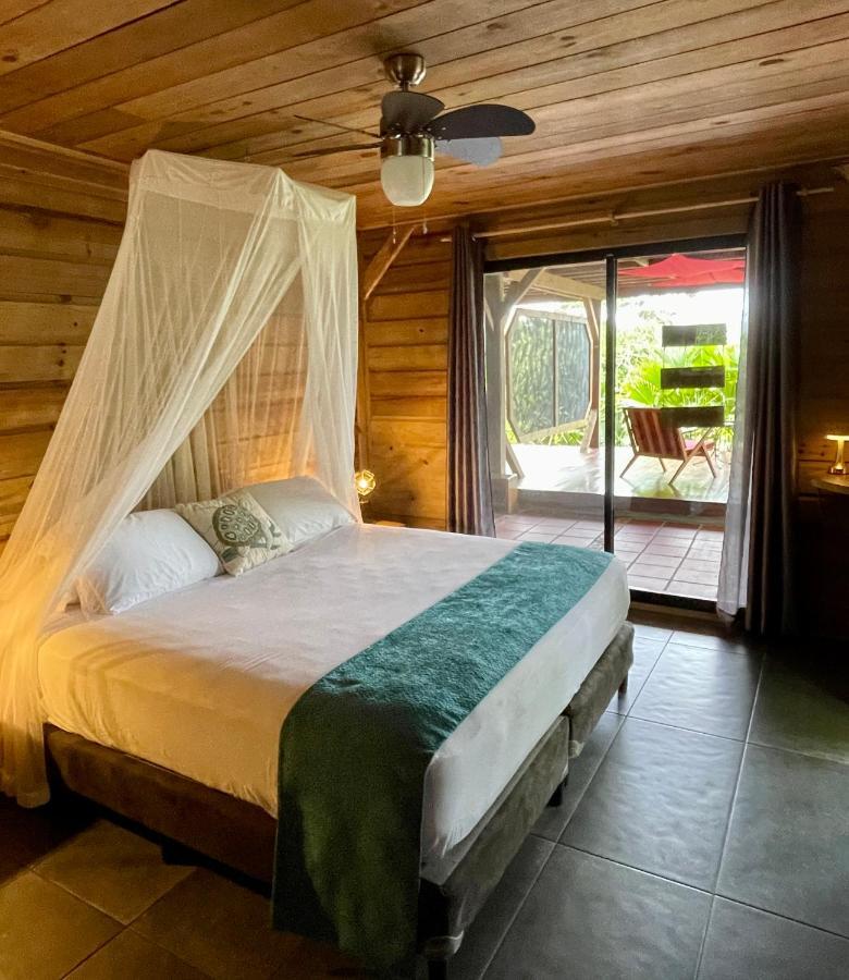 Eden Jungle Lodge Bocas del Toro Exterior foto